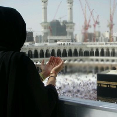 ﴿ اللَّهُم صَلِّ وسَـلِّم علَى نَبِينَا םבםבﷺ ﴾ 🤍.