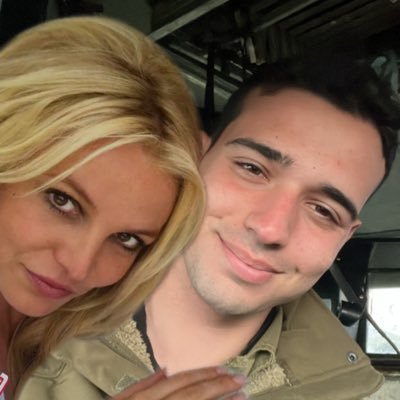 jnash0406's profile picture. מנטור להתפתחות אישית ומומחה בכסף!