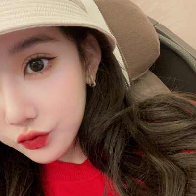 Carbine85226059's profile picture. In the face of money, love is great, and in the face of huge amounts of money, love is exchangeable.