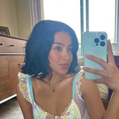 aarrlene's profile picture. yawn