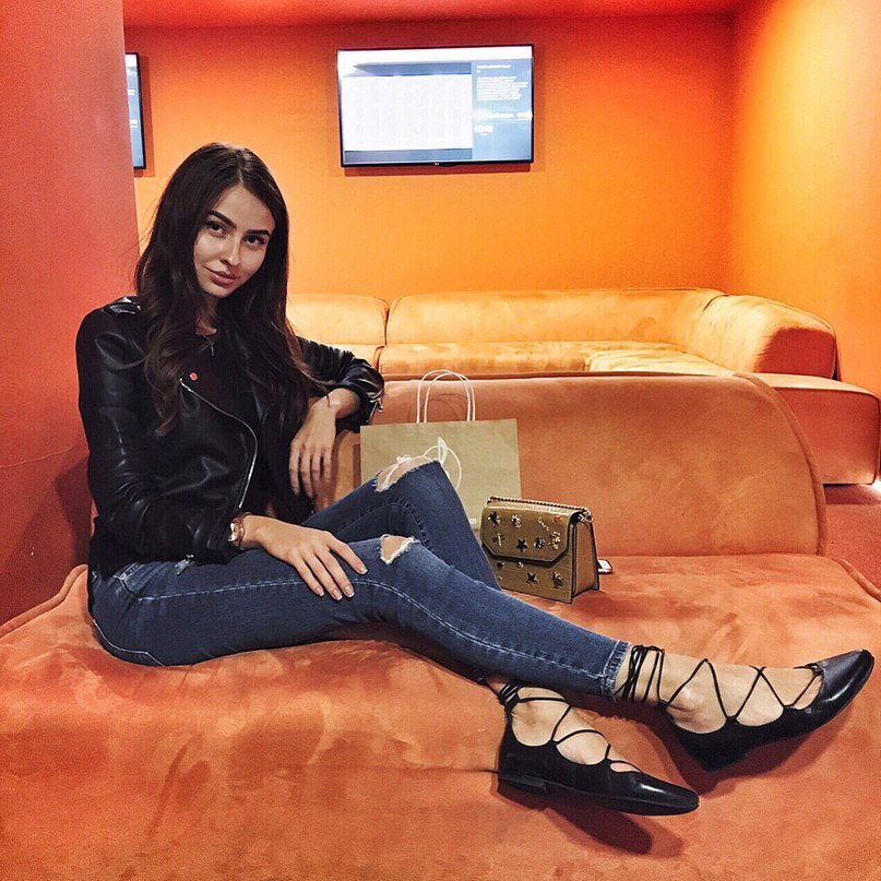 sunsnobfoonon11's profile picture. just a degen doing degen things and shit | crypto 2024 | not a fan of little debbie | don’t do the tag people giveaway thing