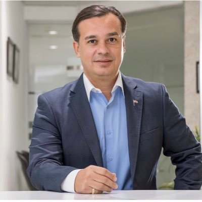 Ciudadano Costarricense, Liberal/Libertario, Emprendedor, abogado y político. 8 años Regidor en la Municipalidad de Garabito.