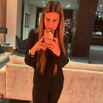 bermudezlaurita's profile picture. Planner 💓 #empresaria #coffeelover #weddingcity 👇aquí @laurabermudezplanner escribo lo que pienso y siento ☕️💕🌻🍷https://t.co/cxUSwEv6sQ