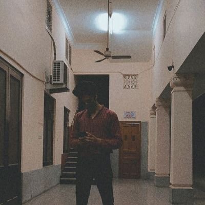 ayushobatroc's profile picture. 