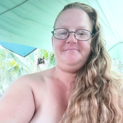 I'm Beth 40 and I'm a bbw redhead who loves to fuck and enjoy myself. #redbushoutlaws