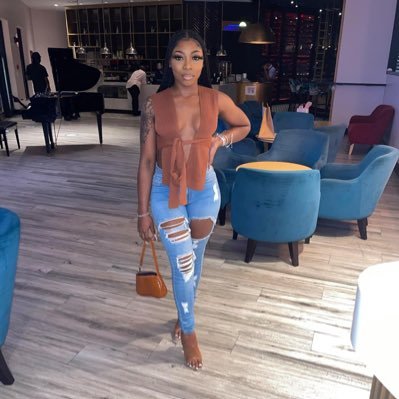 𝘦𝘷𝘦𝘳𝘺 𝘮𝘰𝘮𝘦𝘯𝘵 𝘪𝘴 𝘢 𝘧𝘳𝘦𝘴𝘩 𝘣𝘦𝘨𝘪𝘯𝘯𝘪𝘯𝘨🥂• ig: iamkeniece