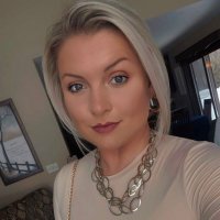 Katie DeBaker (@ktdebaker) 's Twitter Profile