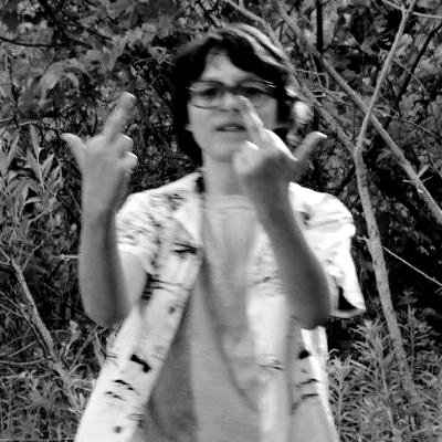 bineabn's profile picture. Amo literatura e musica pop s2
...
Futuro letrólogo 
...
Bem vindo a meu mundinho :)