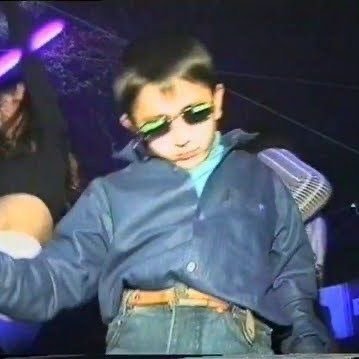 zekerenaissance's profile picture. kinda nsfw, just chillin