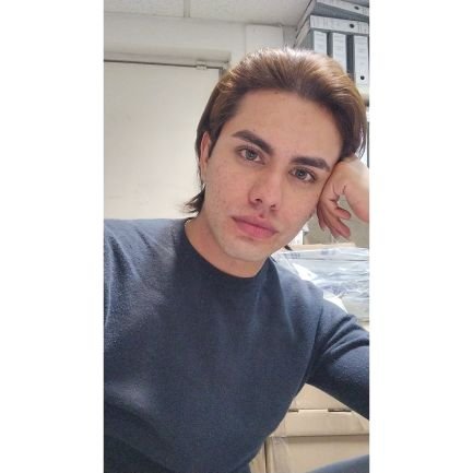 JHumbertoNH's profile picture. I'm a mess.