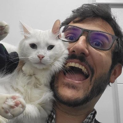 Programador Unity (C#). Director técnico en @abonfireofsouls. Subdirector y profesor en @VideojuegosUMA.

#madewithunity

🐱🐱❤ #haruYmochi