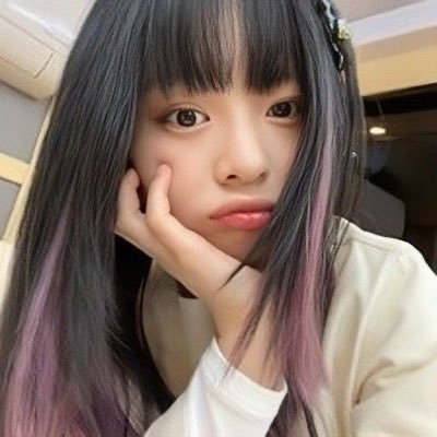 hanni loops Profile