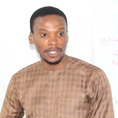 A lecturer and business man. Jesus Christ is my Lord and Saviour.