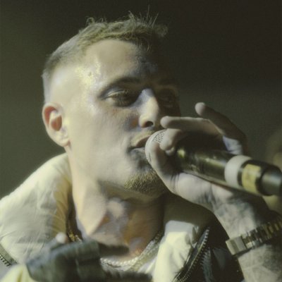 Rawlee es un artista urbano inspirado en el amor y el deseo. Nacido en Barcelona, está a punto de lanzarse a la industria con su primer álbum 