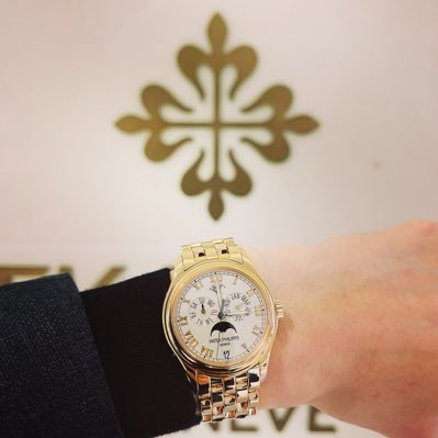 CrGmlNB9QefjvCw's profile picture. 有名人の腕時計botやってます→@bot31676934