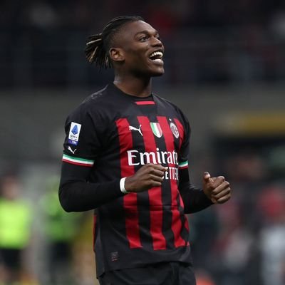 arsenalist_18's profile picture. 𝙷𝙰𝚅𝚒𝙽' 𝙵𝚄𝙽🕺🏾💫
🔴𝗖𝗢𝗬𝗚 ᵇᵃⁿᵍᵉʳ⚪