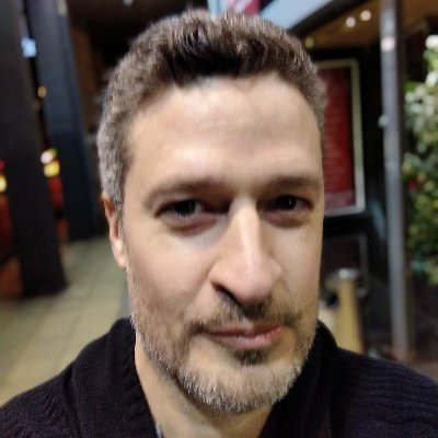 Βιωματικές απεικονίσεις σε Tweet.
Acting Coach