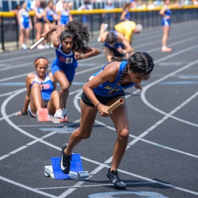 MHS ‘25 XC&TF 400m Indoor Somerset County Champ🥇 200m: 27.4 400m: 61.6 5K: 24:16.15