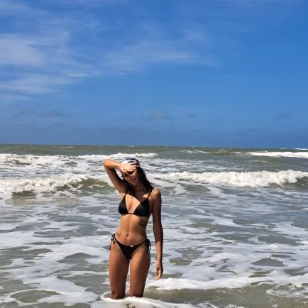 FloTroglio's profile picture. • ig\flortroglio