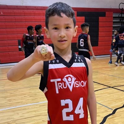 Nationally ranked #7 🏀 Point guard for TruVision c/o 2034