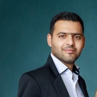 babak_H_M's profile picture. ماهی سیاه کوچولو گفت:
«شما زیاد فکر می کنید. همه اش که نباید فکر کرد. راه که بیفتیم، ترسمان به کلّی می ریزد.»