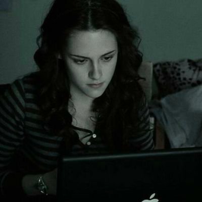 marccywest's profile picture. pílulas e poções.🌜🌛