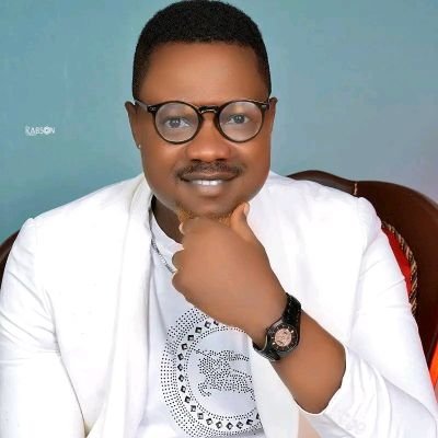 LoyaYsuf's profile picture. LIVE AND LET LIVE