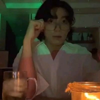 kirystien's profile picture. error error—strives to be a patient instead.