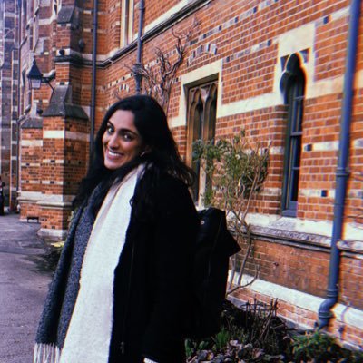 hennassh's profile picture. samosas and 🌹