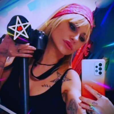 ❤Ex Erotic Actress (Retired as an actress)
👒Model
📷Photographer
🎥Producer
🎸Event Cover
🎤Voice Over
https://t.co/UeHDiouHtv
https://t.co/wEqp0lOKgn