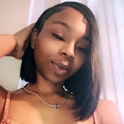 👑🐝 #youCantTreatMeHowYouTreatThem 🤞🏽 #FollowMyNailPage @bee_didmynails_ 💅🏽😘 #iLikeGirlsThatLikeGirls 😏🌈♒️
