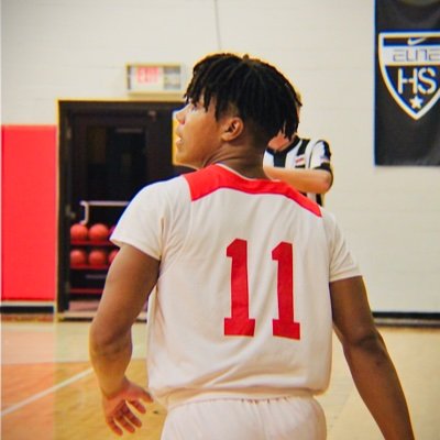 Senior // Oak Hill Academy // 5’10 150lbs Guard // 24' //# 540-226-8393 // taylorlogan3@icloud.com