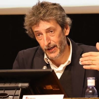 Economista. 浪人. Πάντα ῥεῖ. Memento Mori.
Tempus fugit
https://t.co/UKRScAE4Gy