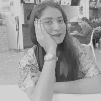 KinzaySays's profile picture. Data Engineer