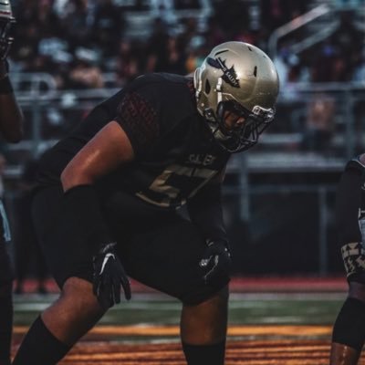 ||6’3🚀||275 Ib💪🏽||OG, OT🥞||class of 2024🎓|| gpa 3.0 || Email: lltixyll@gmail.com