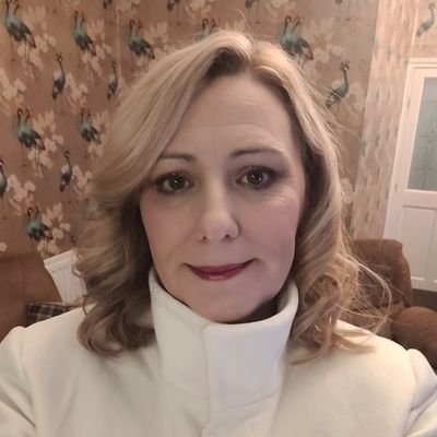 MiddleAgeMayhem's profile picture. Comedy watcher, fan of good TV,  lover of poodles, collector of handbags.