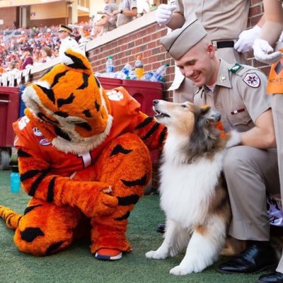 Clemson Alum 🐅 I Texas A&M Aggie Alum 👍🏻 | ChopOn