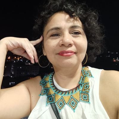 Activista cultural, 
DDHH
#Feminista 
#GestoraculturalyPatrimonial 
Consejera Departamental de Paz de Bolívar
Lucho y sueño con un nuevo país