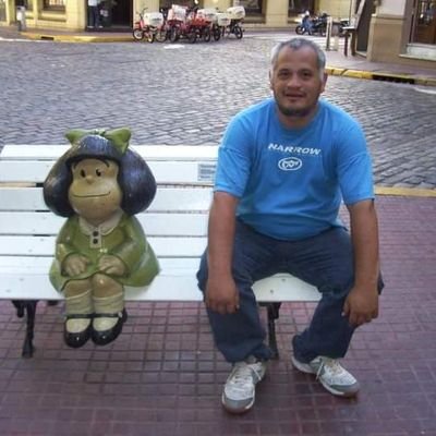 laburante libre pensador Lector empedernido me gusta viajar di la vuelta al mundo en 2 años no en 80 días. música arte historia mis pasiones.