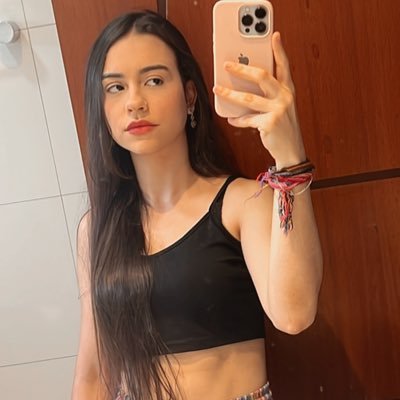 senhor dos anéis, arctic monkeys, anime e política pois gosto de sofrer