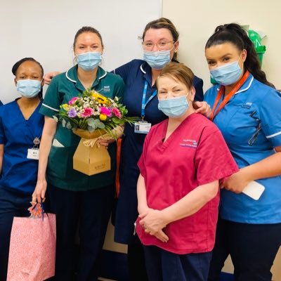 Dedicated team of nurses, HCAs, APs, doctors, allied health care professionals and student nurses who are passionate about Respiratory Medicine ♥️