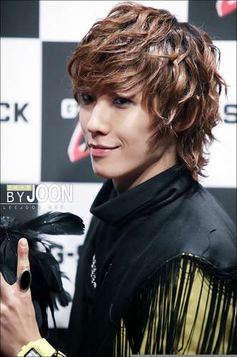 This is a fanpage of Lee Joon Hope you enjoy pictures and news about him soon :D Love!