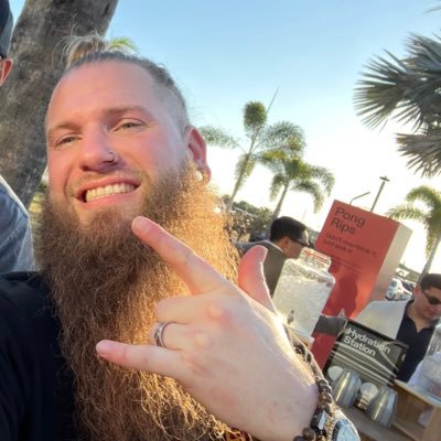 OGonGO_'s profile picture. ☠️When all are frauds, eff the world bros and broads. From the below I rise to care about the cries! #autograph #obyc #draftkings #broadsiders #Romans116 ☠️