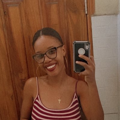 MedStudent ⚕️Massothérapeute✨ Foodie •| Winelover•|Christian✝️•| Feminist•|MadeInOkap•|RealMadrid’sFan🤍