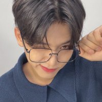 p (@hurwrld) 's Twitter Profile