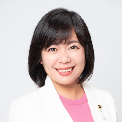 2023年4月9日海老名市初めての女性県議会議員として初当選させていただきました。海老名市だけではできない事も多く、県との連携はかかせません。市民の皆さまの声に寄り添いさらに住み良い海老名を目指すため、海老名市民の声を神奈川県に届けて参ります！