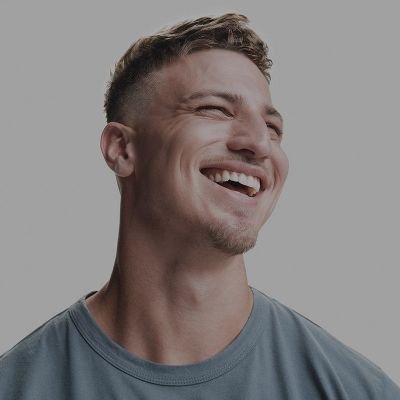 ArtIst24688446's profile picture. 
