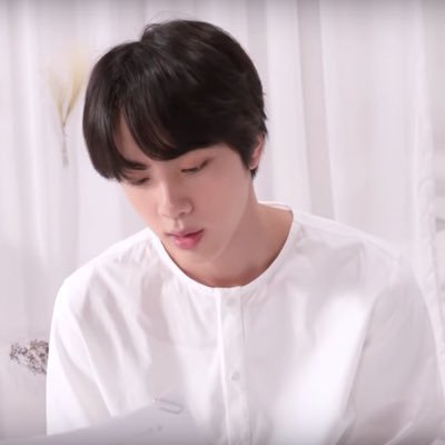 CamJillTweets's profile picture. 💜 credits: icon and header by @vtaehyvngv