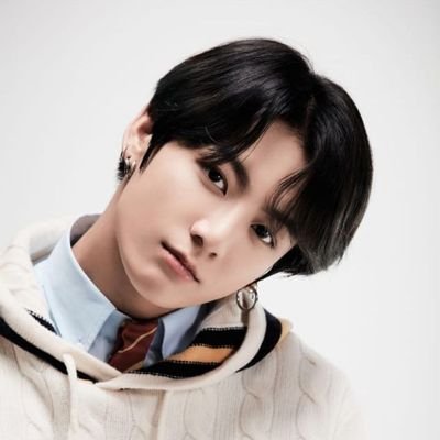 MMlXUE's profile picture. ppkm, planga plongo kaya meong