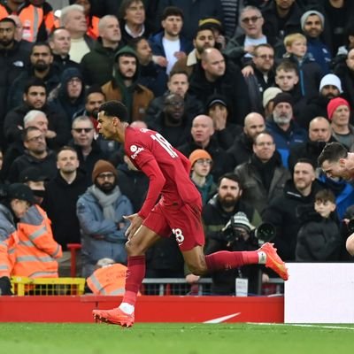 purple_szn's profile picture. me vs myself. Messi. don’t jonze🙏🏾